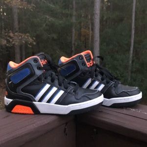 ADIDAS Boys 2 Sneaker-Great Condition
